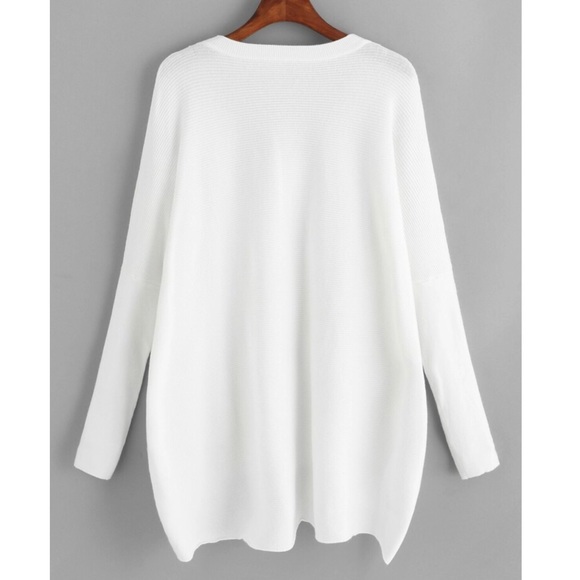 Plus oversized front keyhole sweater - PRICE FIRM - Picture 2 of 7